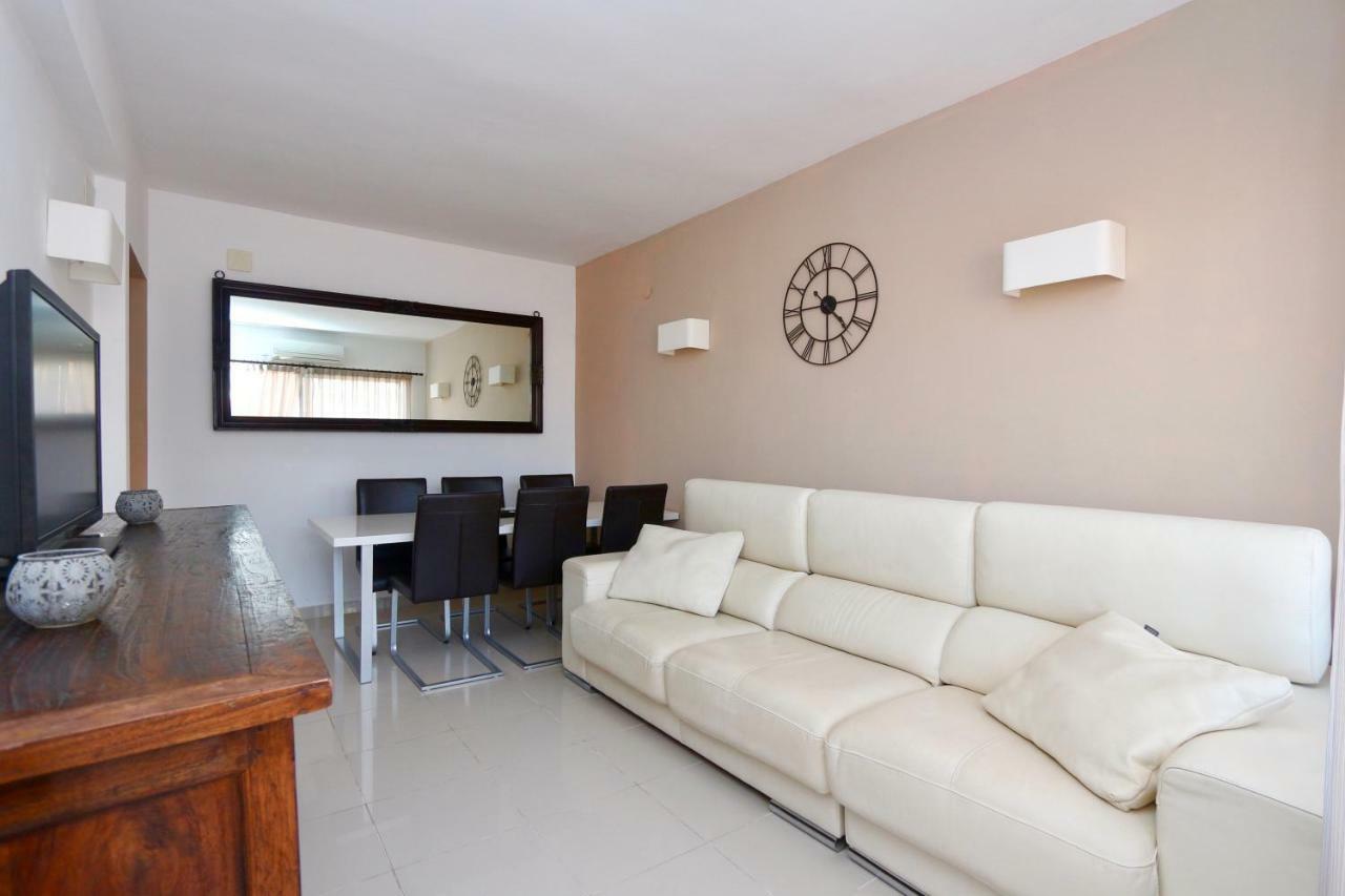 Apartamento 3- Bedroom In The Centre Of With Living Room, 1 Bathroom.