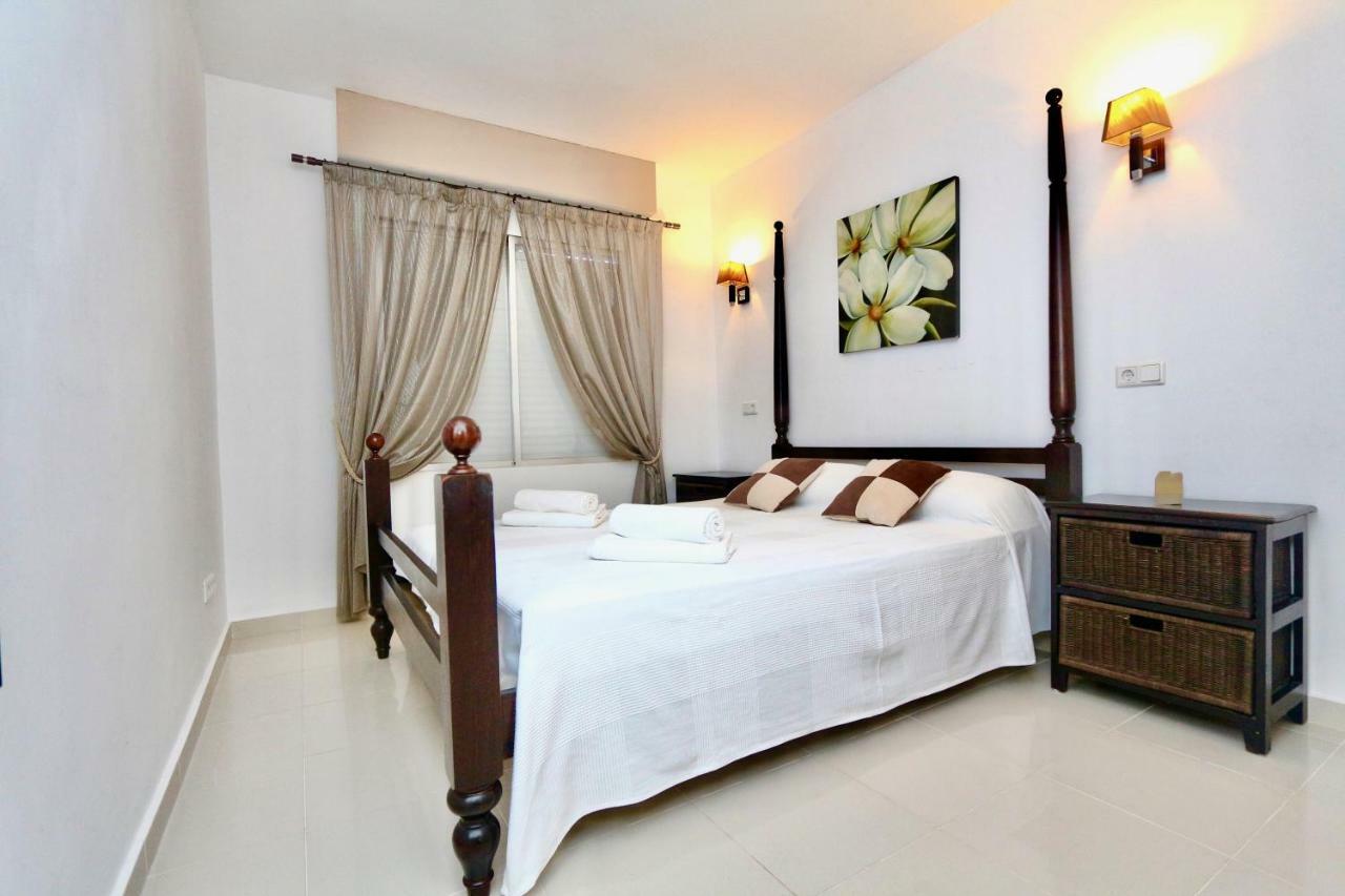 3- Bedroom In The Centre Of With Living Room, 1 Bathroom. Apartamento Calpe