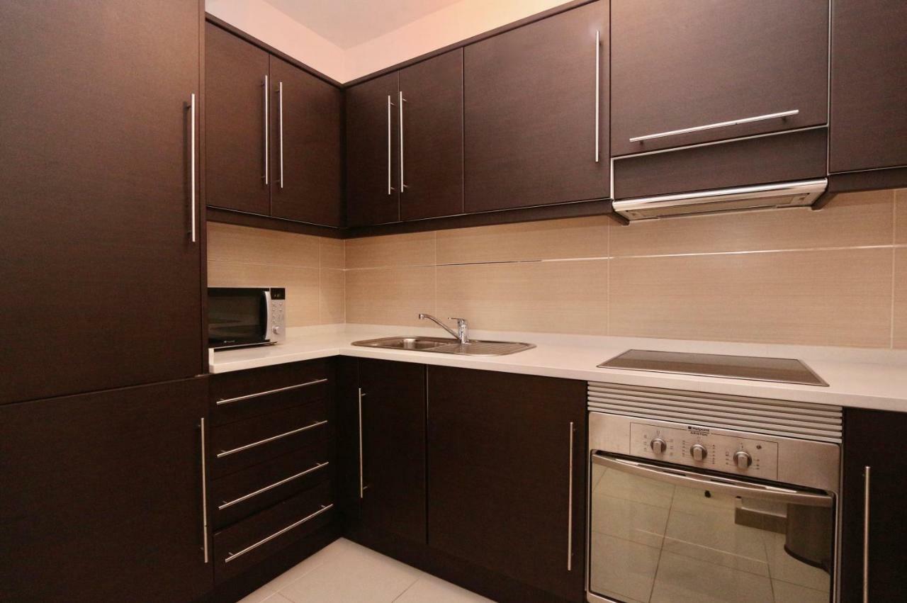 3- Bedroom In The Centre Of With Living Room, 1 Bathroom. Apartamento *