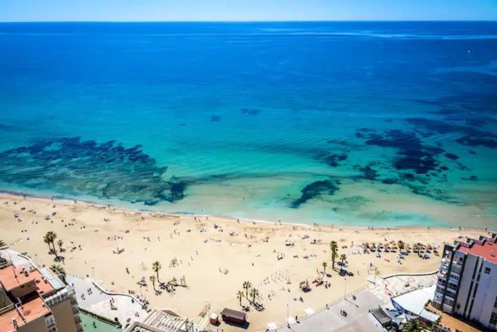 3- Bedroom In The Centre Of With Living Room, 1 Bathroom. Calpe